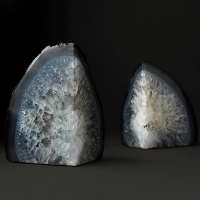 Book holders made of Brazilian agate "Incrua"
